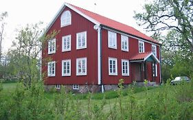 Spjutsbygds Gårds Bed&Breakfast